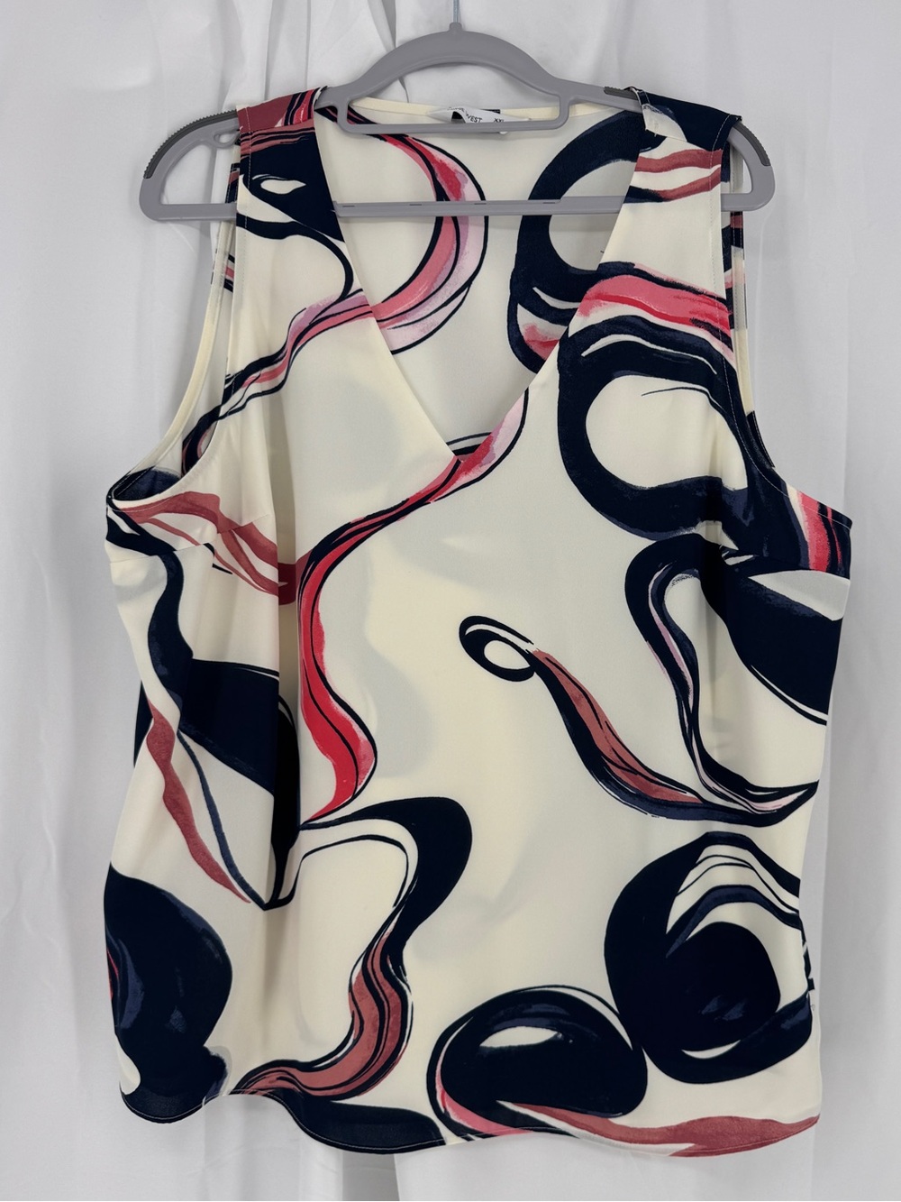 Sleeveless V-Neck Abstract Print Top in Cream, Navy & Pink 0019